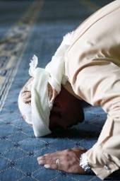 Muslim Prayer Postures.jpg